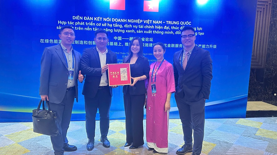 Dr. Lawyer Le Thi Dung – Director of Siglaw Law Firm – Participated in the Vietnam - China Business Connection Forum Dr. Lawyer Le Thi Dung – Director of Siglaw Law Firm – Participated in the Vietnam - China Business Connection Forum