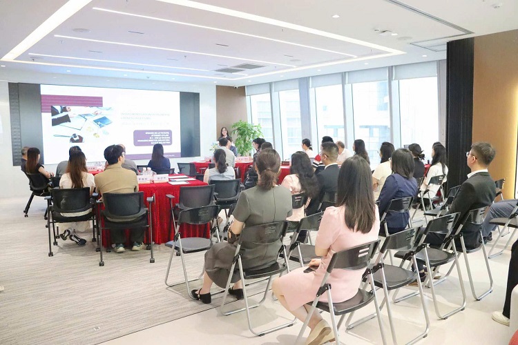 Dr. Lawyer Le Thi Dung Visits and Works with ZhiHeng Law Firm Dr. Lawyer Le Thi Dung Visits and Works with ZhiHeng Law Firm (Foshan) – Shares In-depth Insights on Investment Law in Vietnam